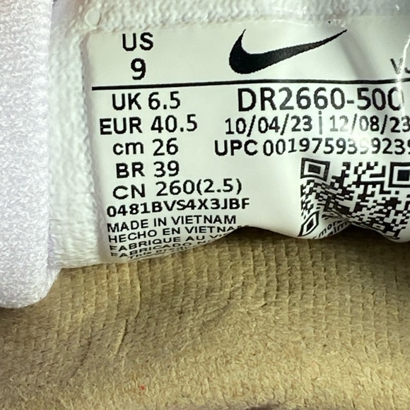 Nike women’s shoe size 9 - Picture 13 of 13